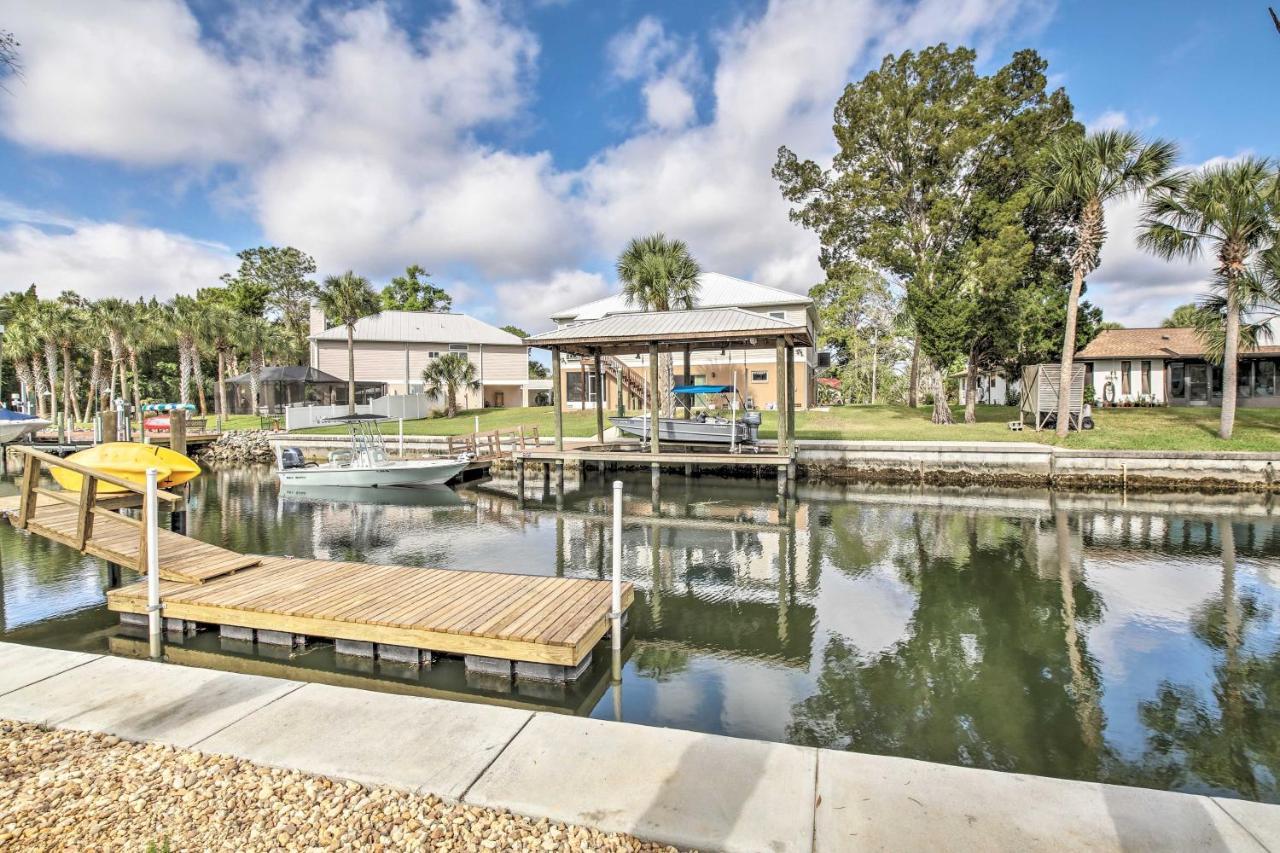 Canalside Crystal River Home With Dock And Kayaks Exterior photo