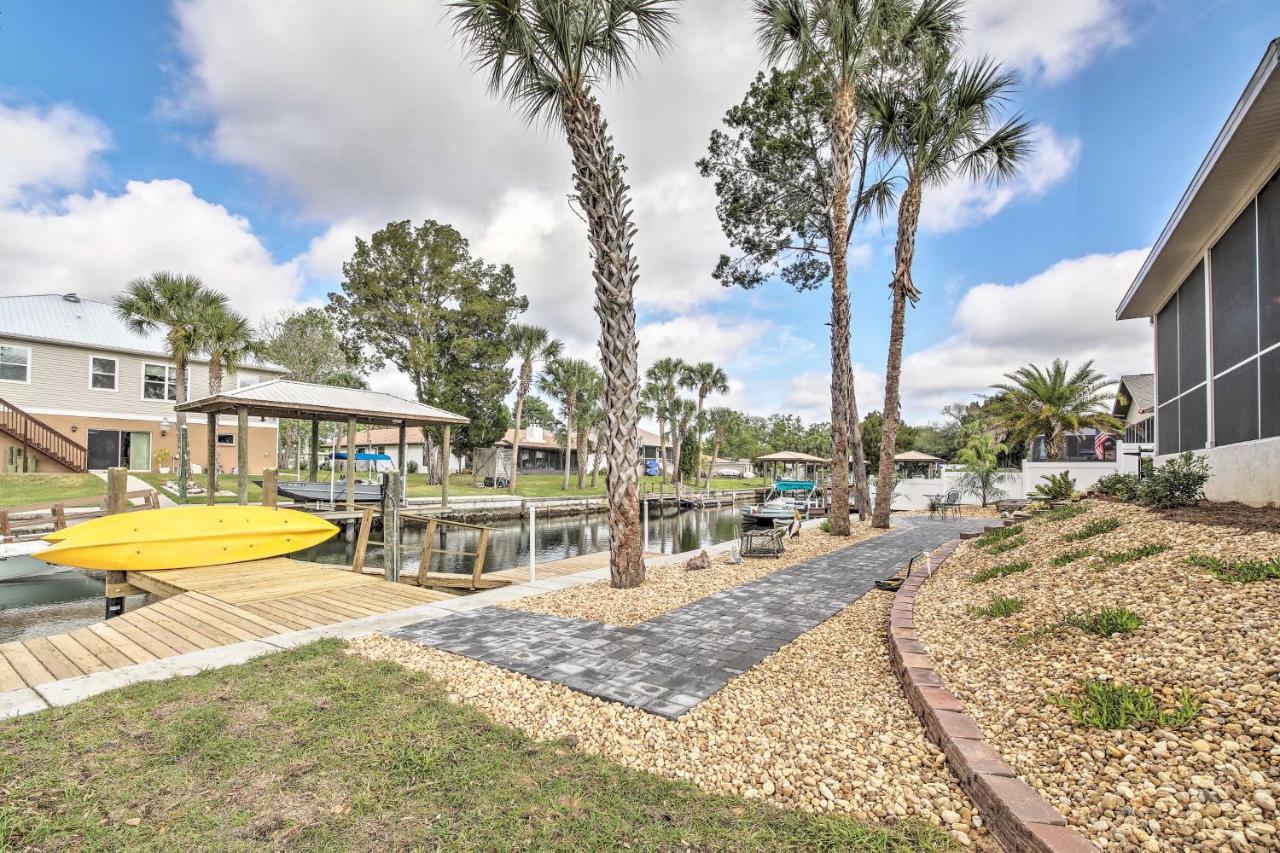 Canalside Crystal River Home With Dock And Kayaks Exterior photo
